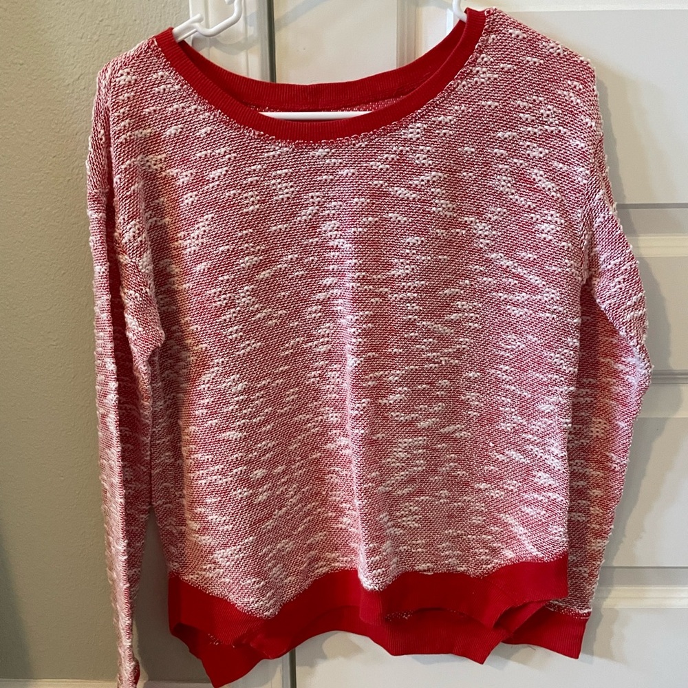 Jessica Simpson sweater